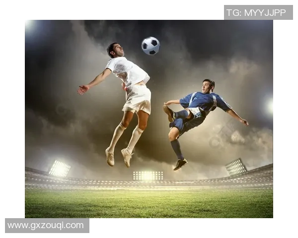 足球巨星与粉丝的温暖互动：传递爱与激情的瞬间